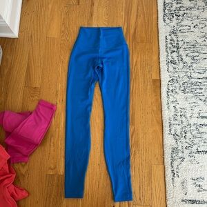 NWOT Lululemon Blue Align Leggings, never worn and perfect